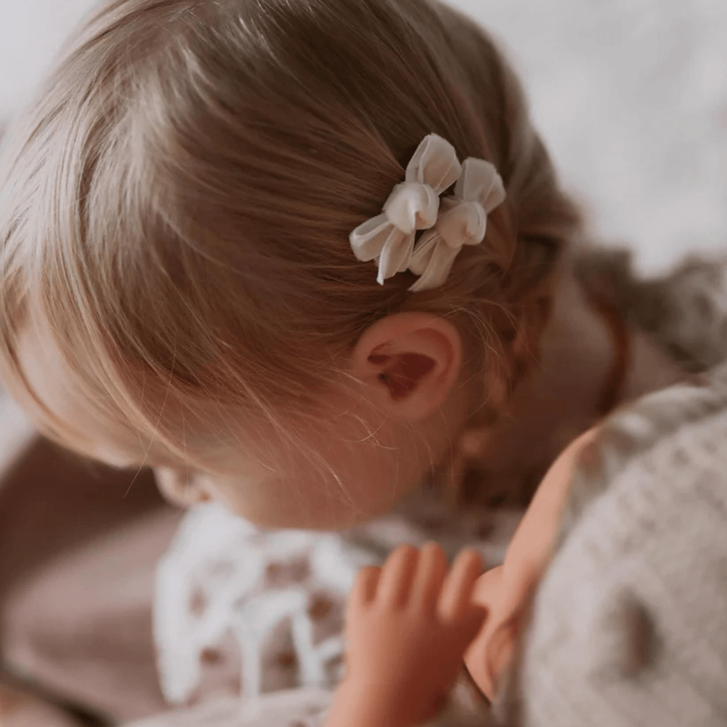 Kids Lace Off White Knot Bow Clip - Kidsxtra